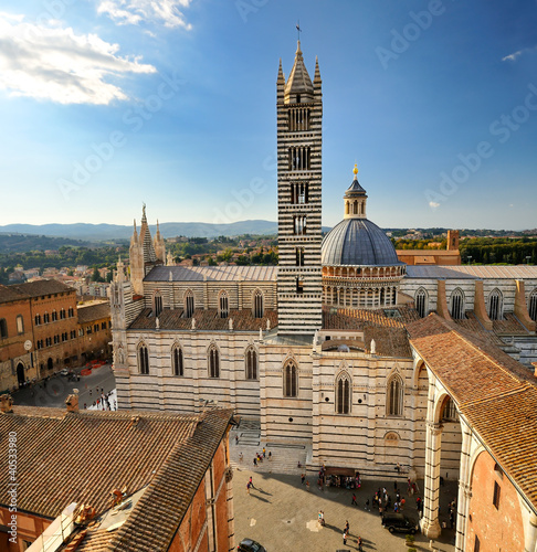 Foto: Siena Cathedral (duomo) Siena Cathedral (duomo)