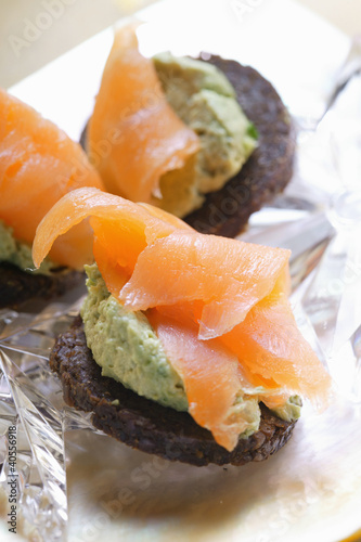 Foto: Pumpernickel rounds with salmon Pumpernickel rounds with salmon