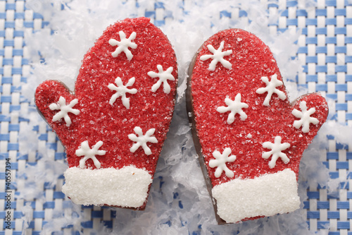 Photo: Decorated chocolate mittens for Christmas Decorated chocolate mittens for Christmas