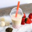 Milchshake mit roten Bubbles