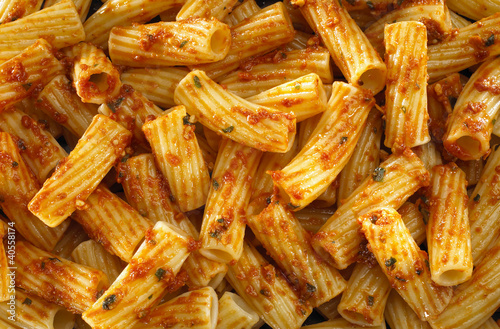 Foto: Rigatoni with tomato sauce (filling the picture) Rigatoni with tomato sauce (filling the picture)