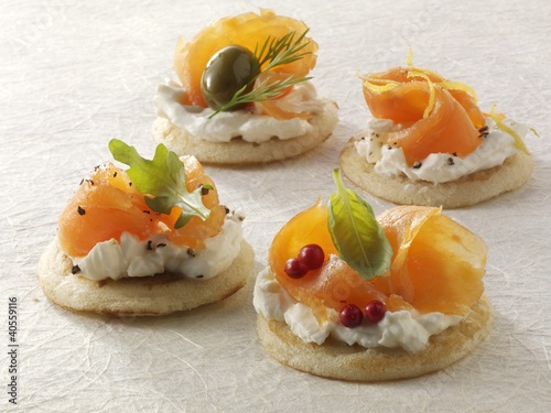 Photo: Blinis with sour cream and smoked salmon Blinis with sour cream and smoked salmon