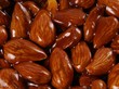 Almond brittle (full-frame)