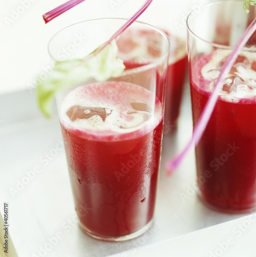 Photo: Beetroot, ginger and apple juice on ice Beetroot, ginger and apple juice on ice