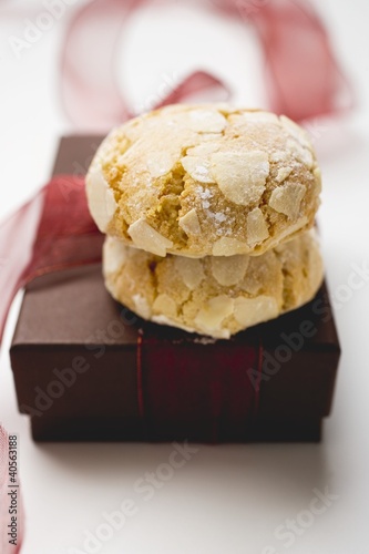 Photo: Italian almond biscuits to give as a gift Italian almond biscuits to give as a gift