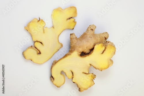 Photo: Ginger root, partly sliced Ginger root, partly sliced
