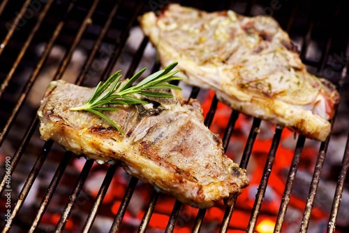 Photo: Barbecued lamb chops with rosemary Barbecued lamb chops with rosemary