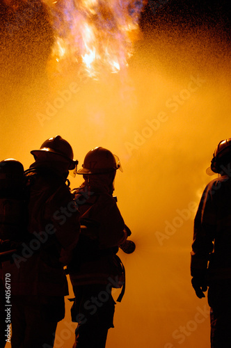 Photo: fire teamwork fire teamwork