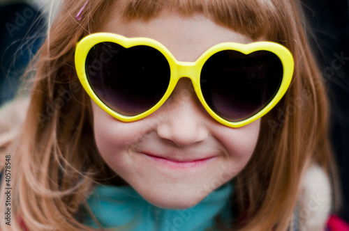 Photo: Fillette aux lunettes Fillette aux lunettes