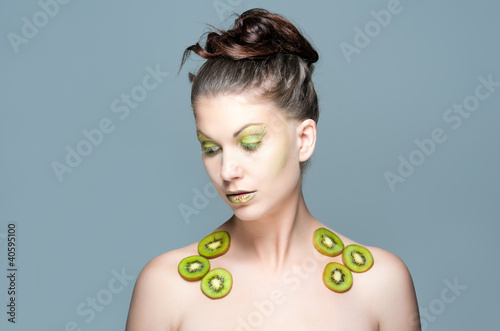 Photo: kiwi girl kiwi girl