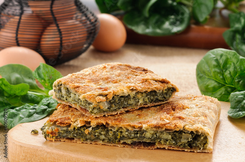 Foto: Erbazzone, torta salata con bietole Erbazzone, torta salata con bietole