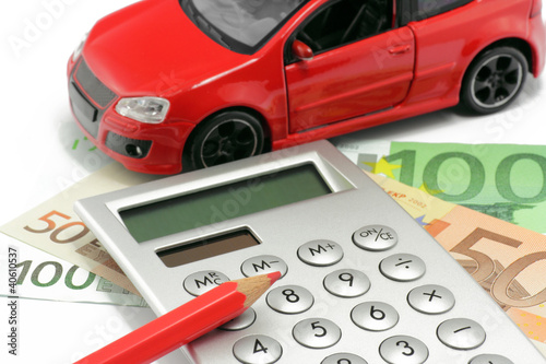 Foto: taschenrechner mit auto und euro taschenrechner mit auto und euro
