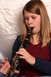 Mädchen mit Klarinette