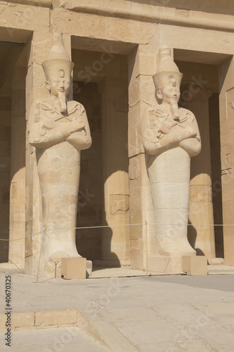 Photo: View of the statue of Queen Hatshepsut. View of the statue of Queen Hatshepsut.
