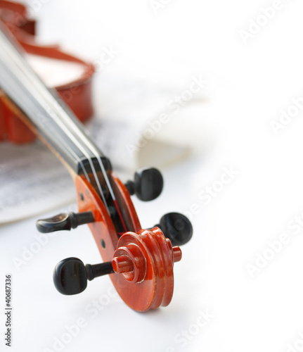 Foto: Violin and Notes Violin and Notes