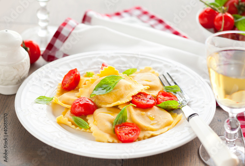 Photo: Ravioli with tomatoes and basil Ravioli with tomatoes and basil