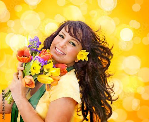 Photo: hüpsches Mädchen mit Frühlingsblumen / it's spring 7 hüpsches Mädchen mit Frühlingsblumen / it's spring 7