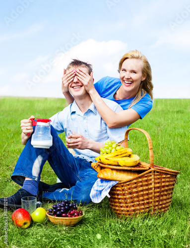 Photo: happy couple happy couple