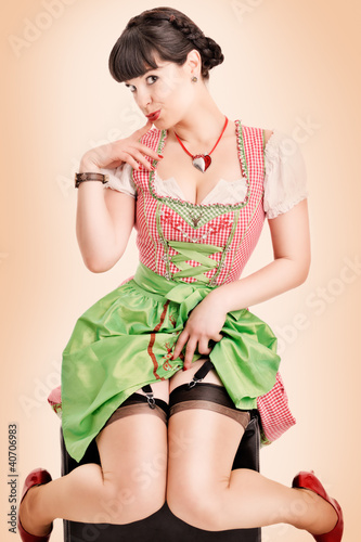 Photo: pin up girl im Dirndl pin up girl im Dirndl