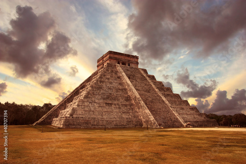 Foto: Kukulkan pyramid Kukulkan pyramid
