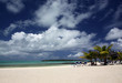 Photo: Sonnenliegen am Strand von Mauritius Sonnenliegen am Strand von Mauritius