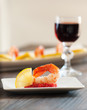 easy appetizer with shrimp and lemon