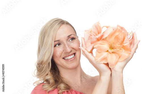 Photo: Frau hält wunderschöne Blume Frau hält wunderschöne Blume