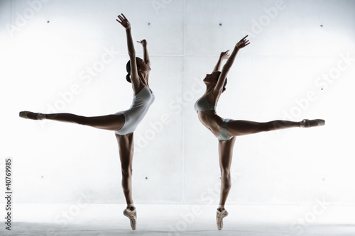 Photo: Ballet dancers posing on pointe Ballet dancers posing on pointe
