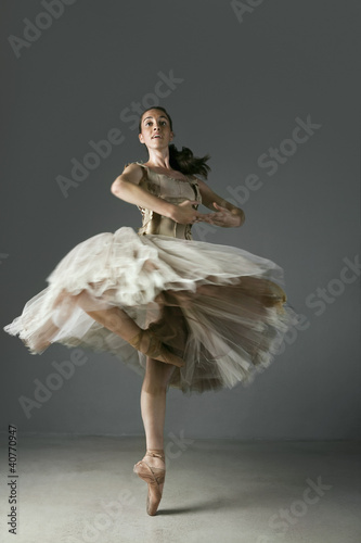Photo: Ballet dancer posing on pointe Ballet dancer posing on pointe