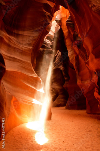 Photo: Sunlight beam at Antelope Canyon Sunlight beam at Antelope Canyon