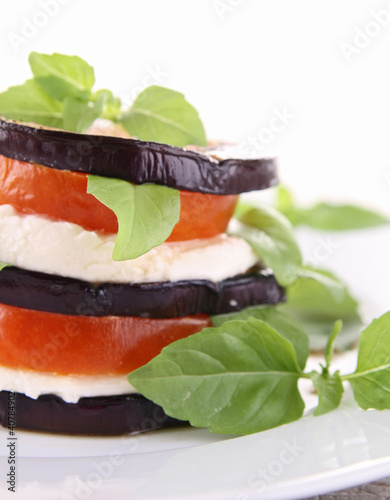 Foto: aubergine with mozzarella and tomato aubergine with mozzarella and tomato