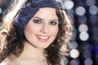 Beauty Frau mit tollem Make Up mit Glitzer Hintergrund Beauty Frau mit tollem Make Up mit Glitzer Hintergrund