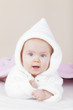 Baby beim Krabbeln lernen