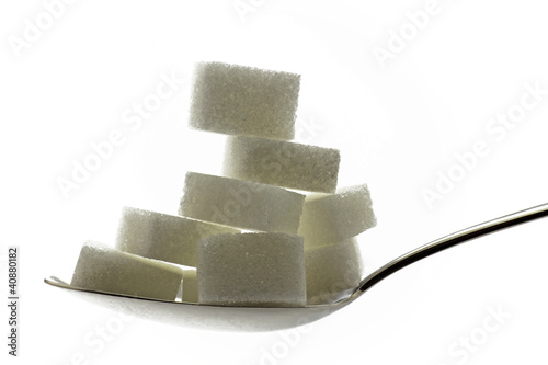 Photo: zuckerwürfel auf löffel zuckerwürfel auf löffel