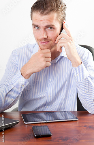 Photo: geschäftsmann und arbeit geschäftsmann und arbeit