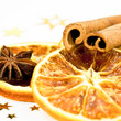 Orange und weihnachtliche Gewürze