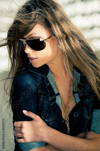 Photo: Glamorous young woman Glamorous young woman