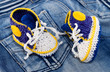 Knitting gym shoes for newborn
