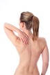 Frau mit einer Hand am Ruecken_neu