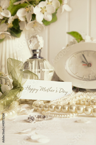 Photo: Note card with jewerly for mother's day Note card with jewerly for mother's day