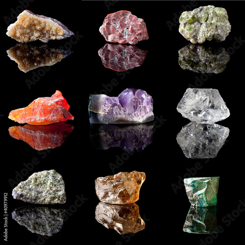 Foto: Birthstones and semi precious gemstones Birthstones and semi precious gemstones