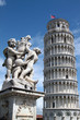 Torre di Pisa e fontana dei putti Torre di Pisa e fontana dei putti
