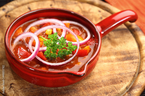 Foto: Mexican cuisine with chilli con carne Mexican cuisine with chilli con carne