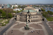 Dresden Semperoper mit Denkmal Johann
