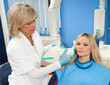 Foto: dentist at work dentist at work