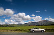 Auto an der Landstrasse in Neuseeland