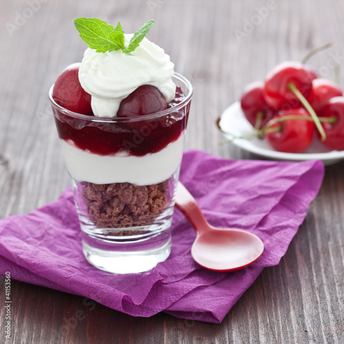 Photo: frisches Kirschdessert frisches Kirschdessert