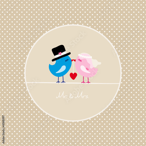 Vektor: Birds Holding 1 Heart Mr. & Mrs. Beige Dots Background Birds Holding 1 Heart Mr. & Mrs. Beige Dots Background