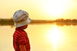 Foto: a boy and a sunset a boy and a sunset