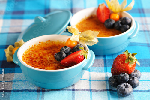 Photo: Creme brulee (cream brulee, burnt cream) Creme brulee (cream brulee, burnt cream)